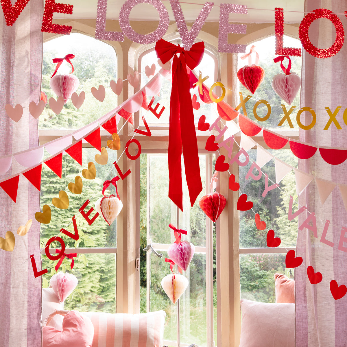 Valentine's Garland Set